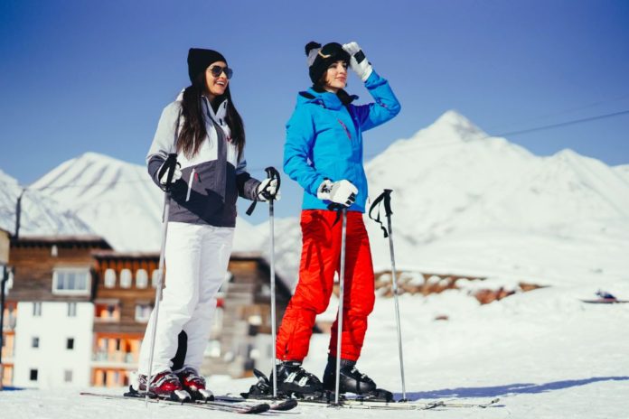 ženy na lyžiach