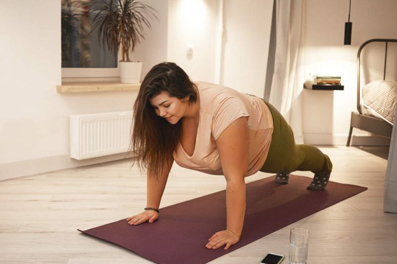 obezita a pohyb plank